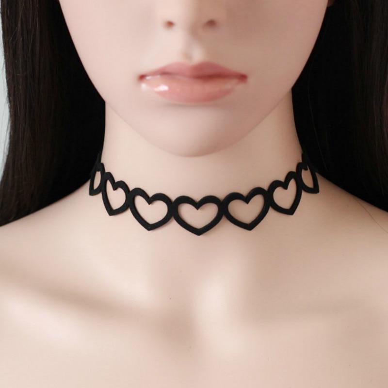 Velvet Heart Choker